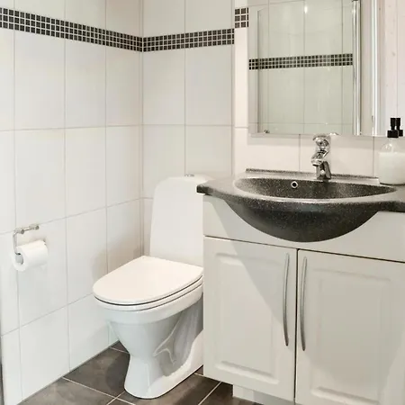 3 Bedroom Lovely In Henne Casa de Férias