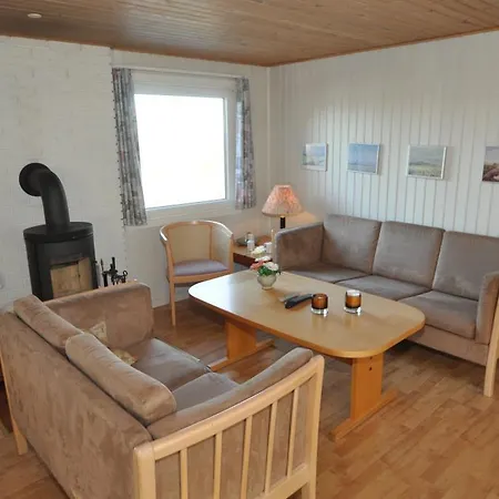 3 Bedroom Lovely In Henne *