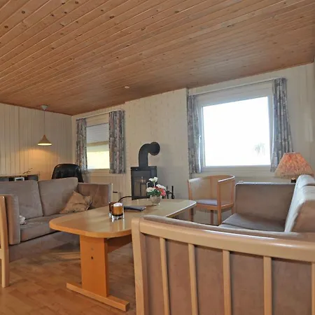 3 Bedroom Lovely In Henne Casa de Férias *